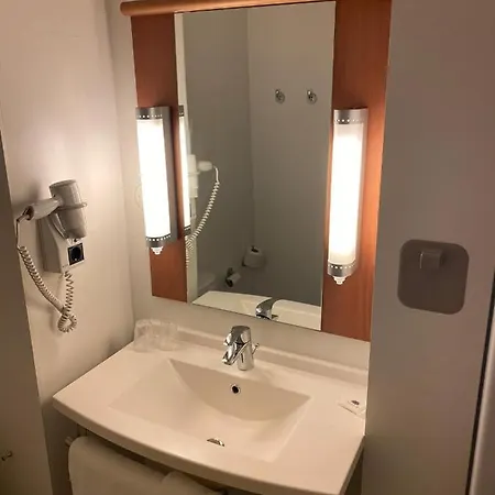 Ibis Szálloda 2*