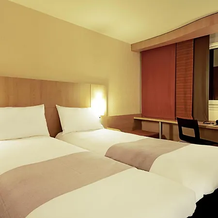 Ibis Hotel 2*