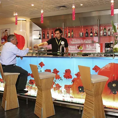 Ibis Hotel 2*