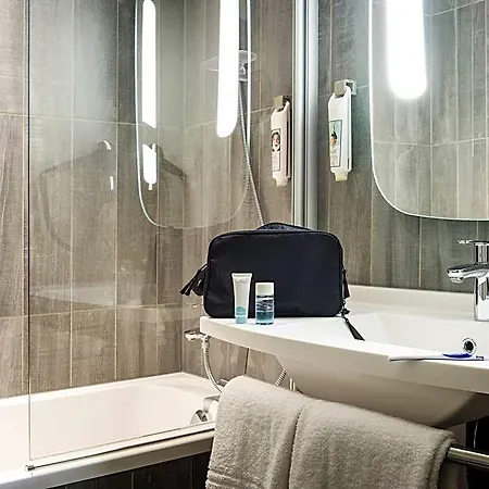 Ibis Hotel 2*